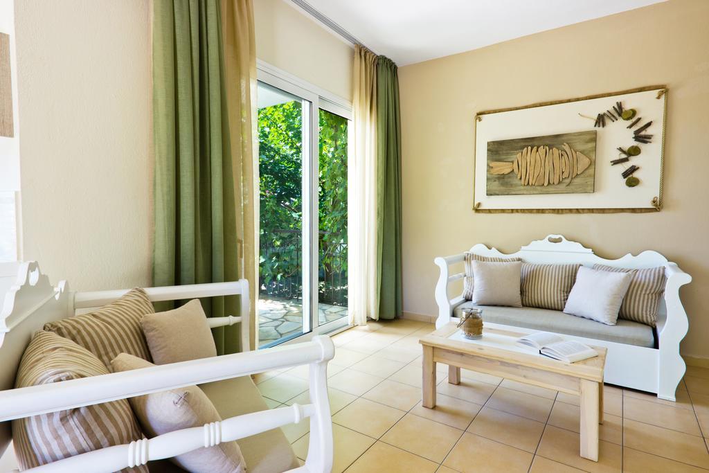 Thassian Villas Limenas  Habitación foto